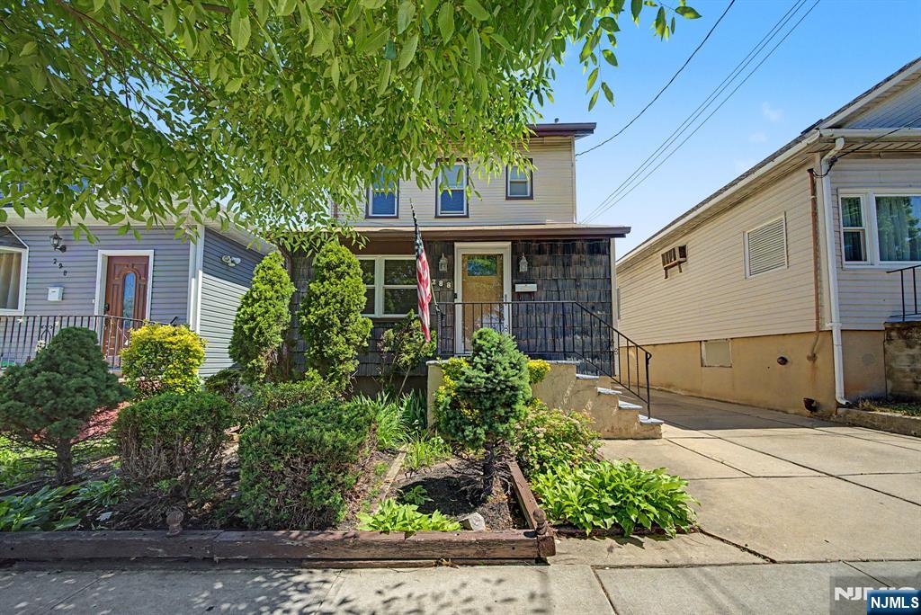288 Maple Street - Photo 2