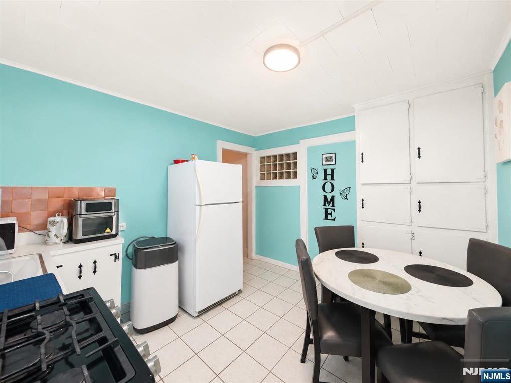 522 Saddle River Road Apt 1 - Photo 1