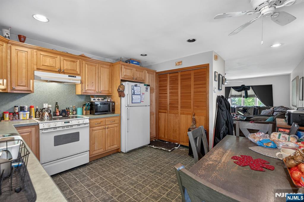133 Mary Avenue - Photo 2
