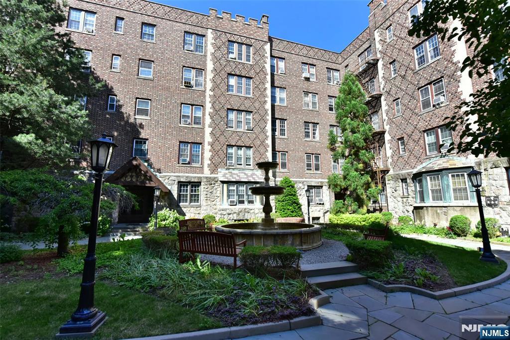 275 Engle St #H 1, Englewood, NJ 07631