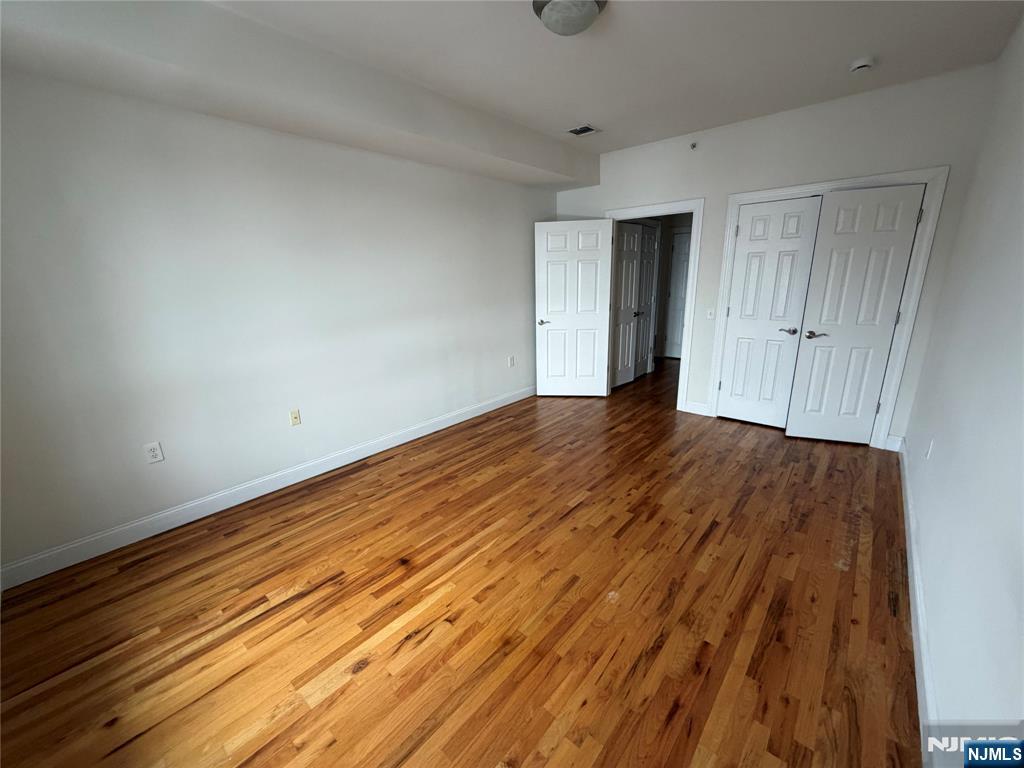 100 Park Avenue 203 - Photo 5