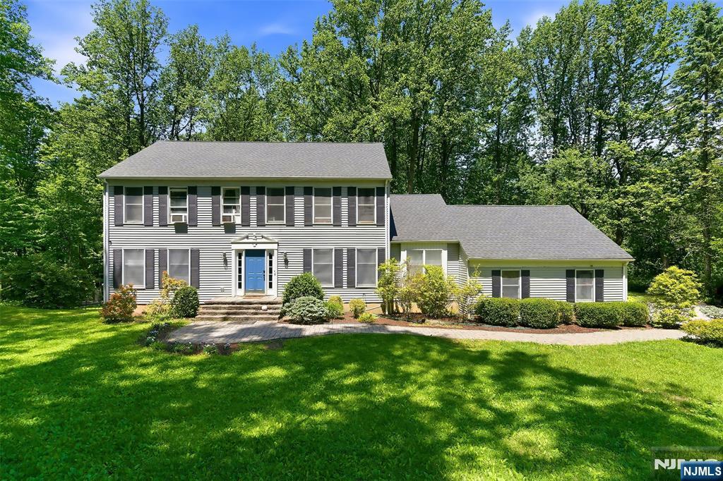 17 Grandview Terrace - Photo 1
