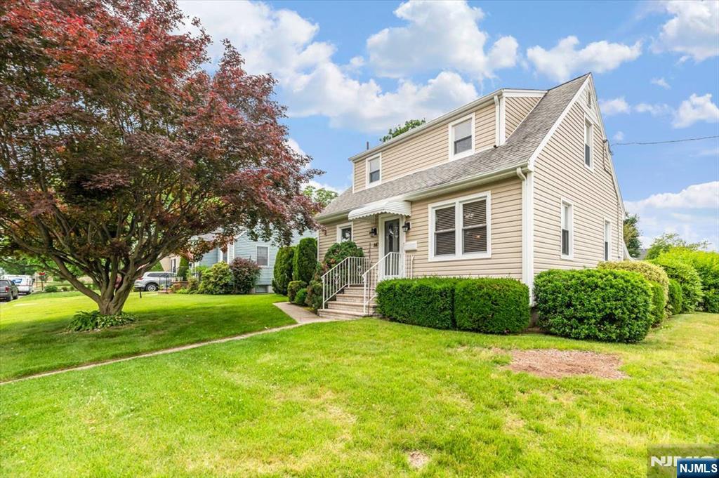 849 Wyoming Ave, Maywood, NJ 07607