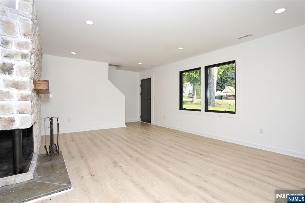150 Riveredge Road - Photo 4