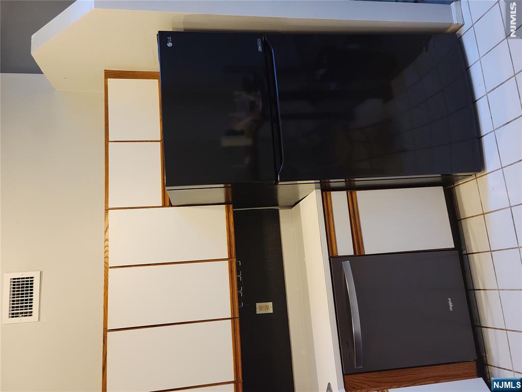 27 Townsend Court 27 - Photo 4
