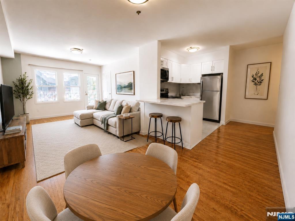 422 6th Street - Photo 3