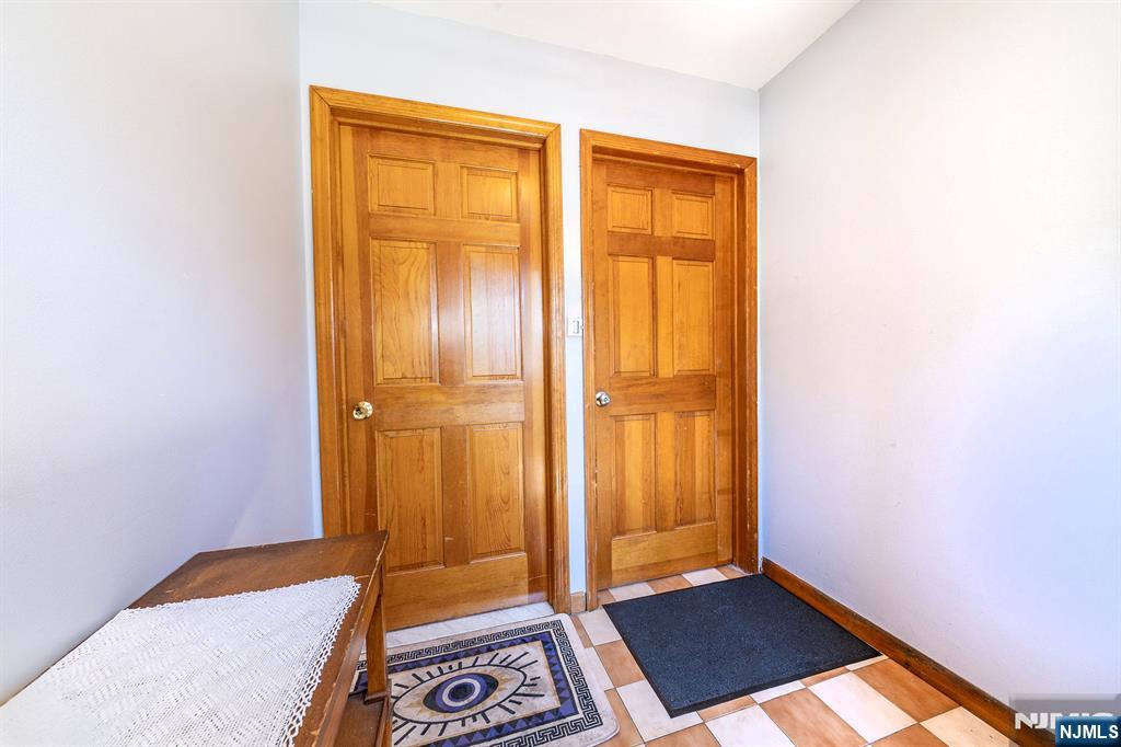 137 Uhland - Photo 3