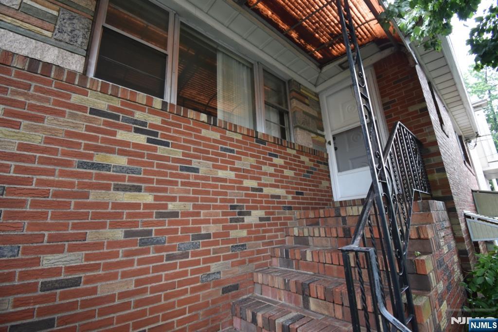356 Slocum Way - Photo 1