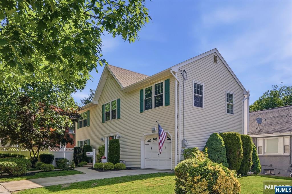 Homes for sale in Ridgefield Park, NJ | 81 Hudson Ave, Ridgefield Park, NJ 07660 | MLS# 26021001