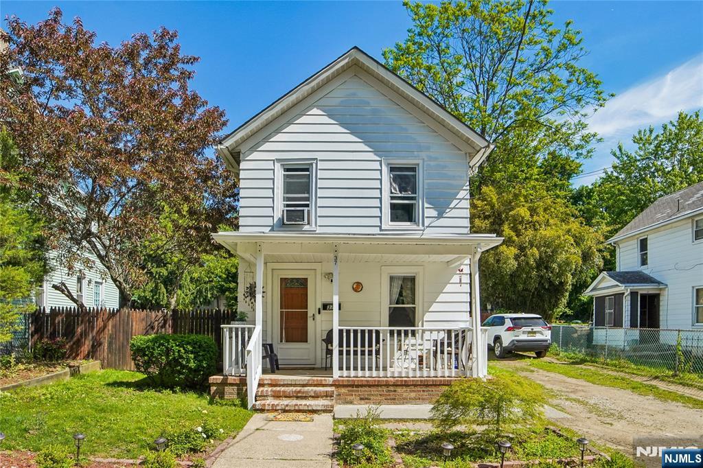 37 Stoll Street - Photo 1