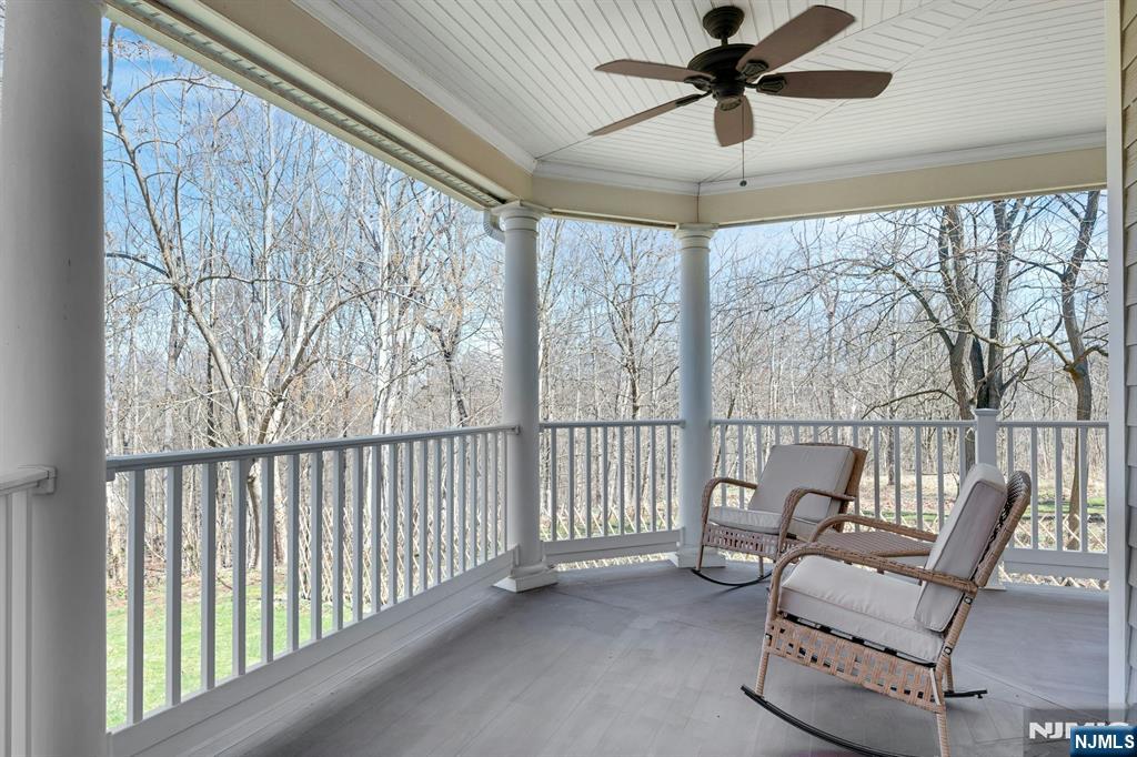 26 Sunset Road - Photo 4