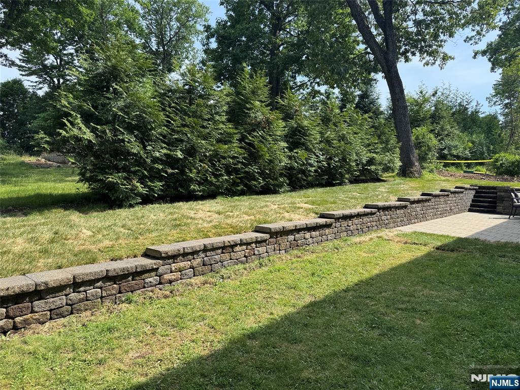 26 Sunset Road — photo 36