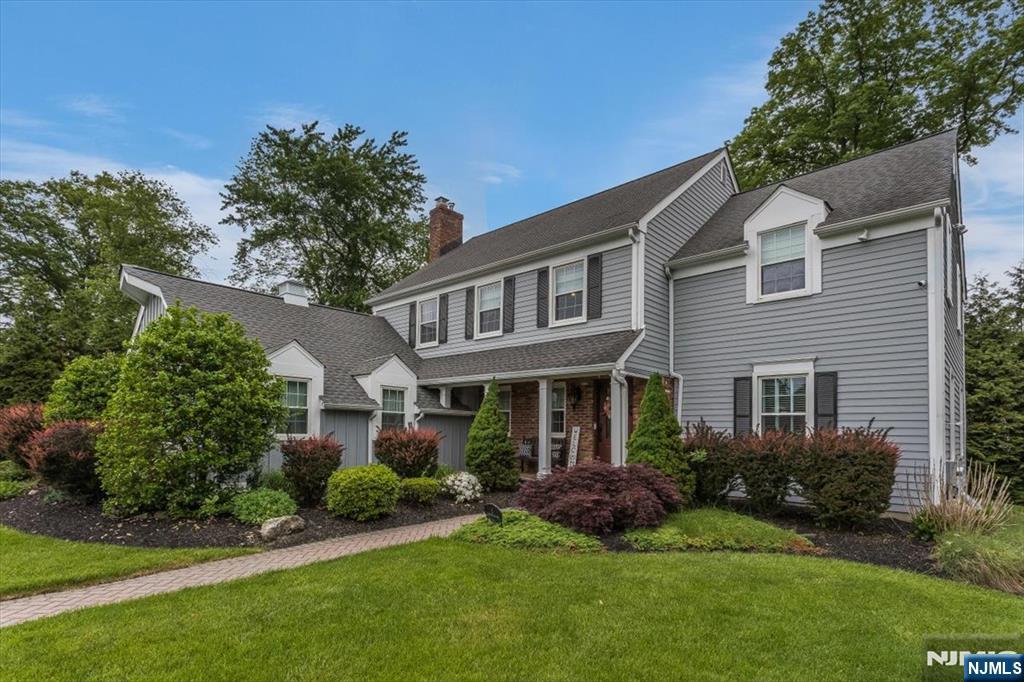 1 Copperfield Way - Photo 2
