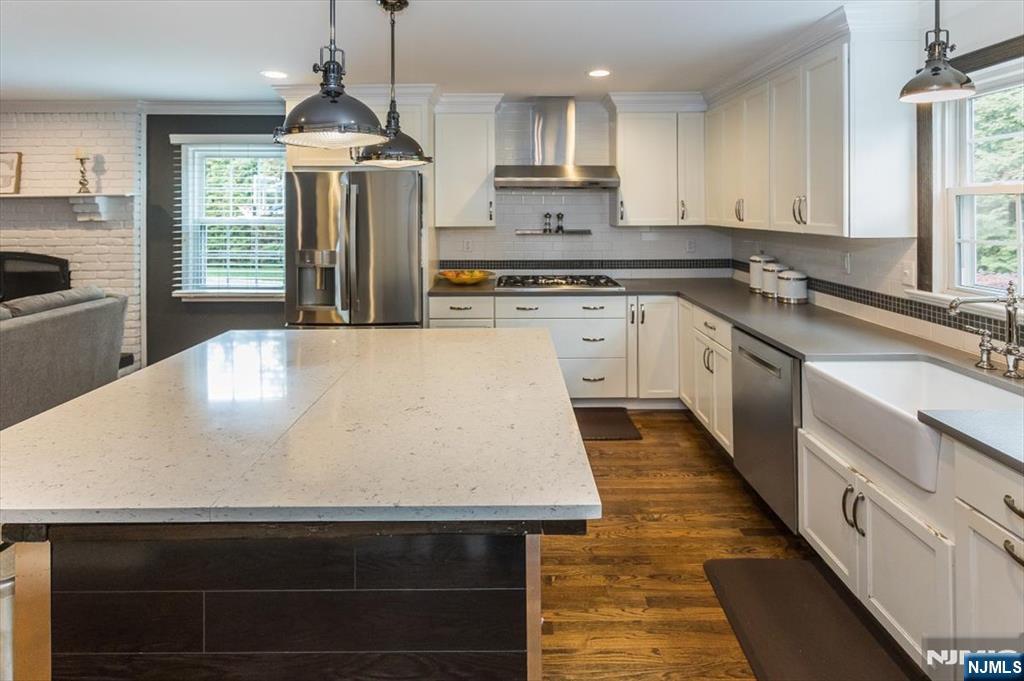 1 Copperfield Way — photo 14