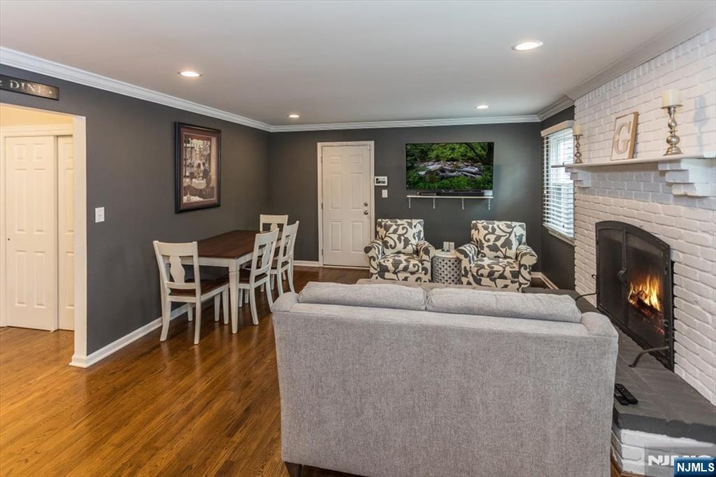 1 Copperfield Way — photo 17