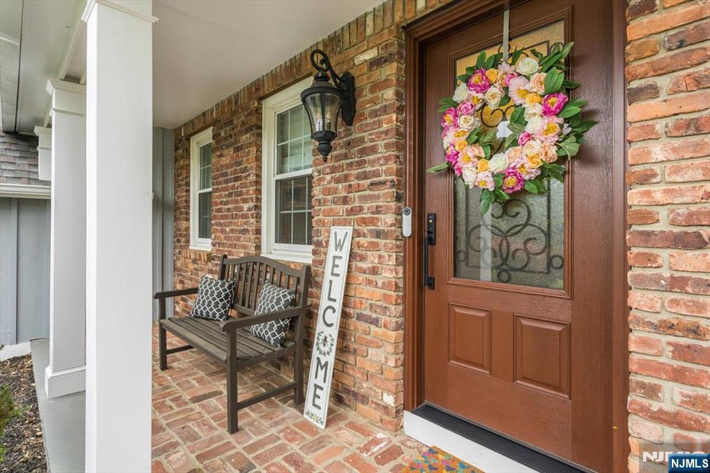 1 Copperfield Way - Photo 3