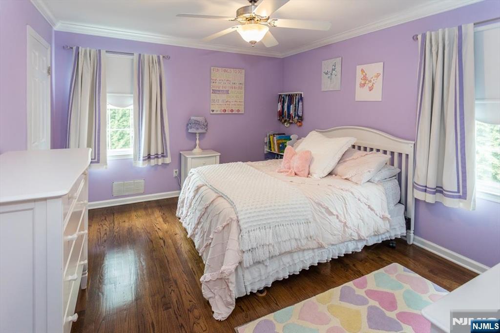 1 Copperfield Way — photo 24