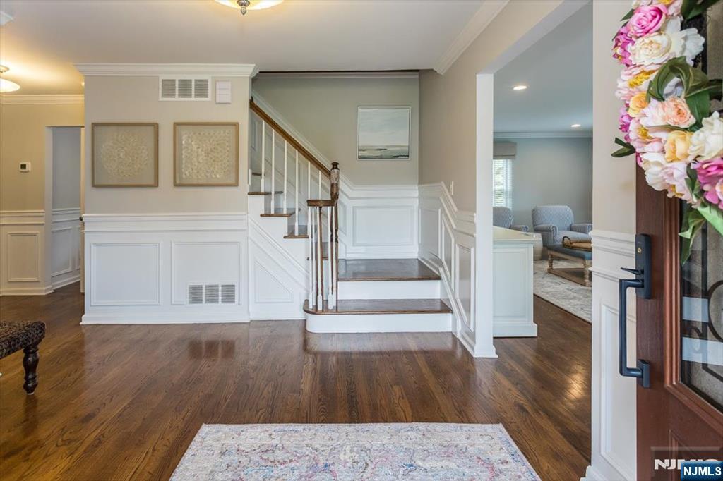 1 Copperfield Way — photo 6
