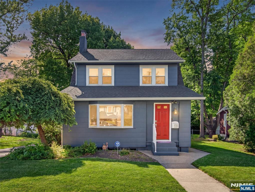 1134 Julia Street