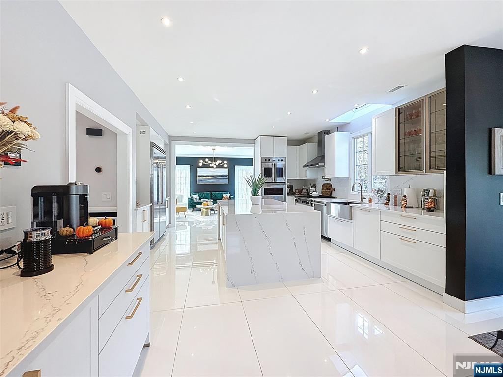 99 Lambert Drive — photo 10