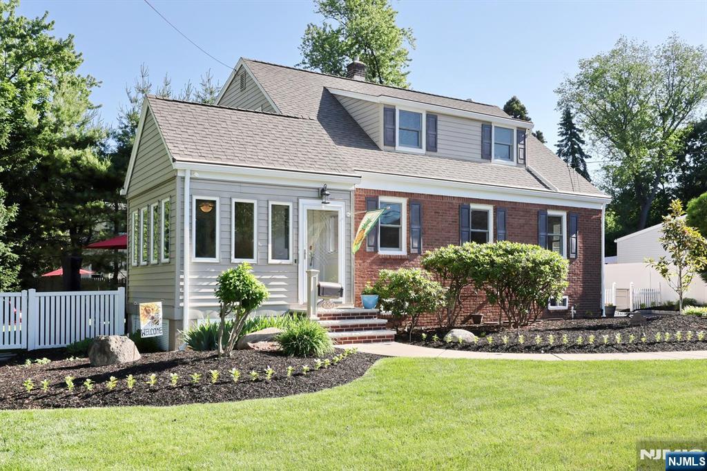 620 Ridgewood Road - Photo 1