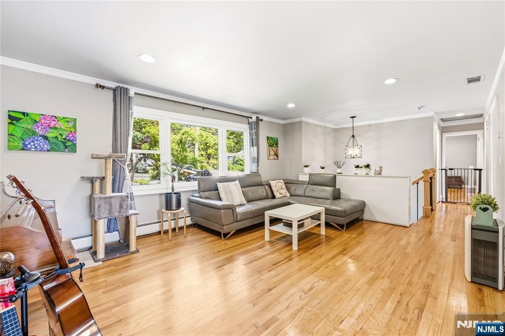 850 Edgewater Avenue - Photo 5