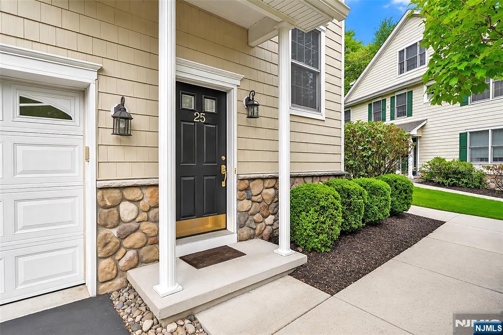 25 Woods Edge Road - Photo 1