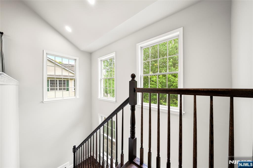 25 Woods Edge Road - Photo 3