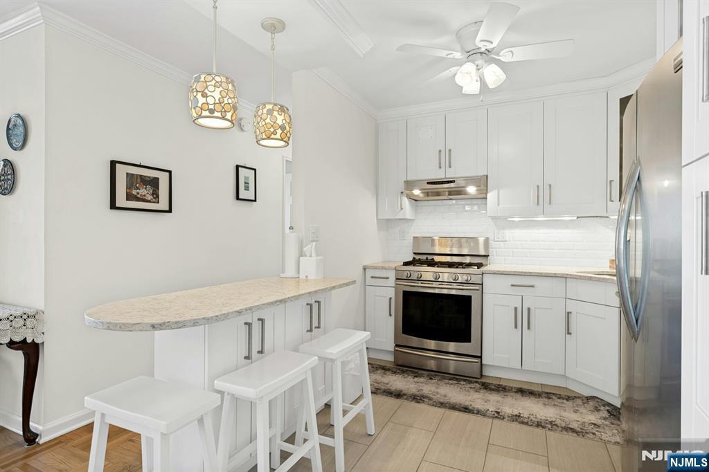 2000 Linwood Ave #17X, Fort Lee, NJ 07024