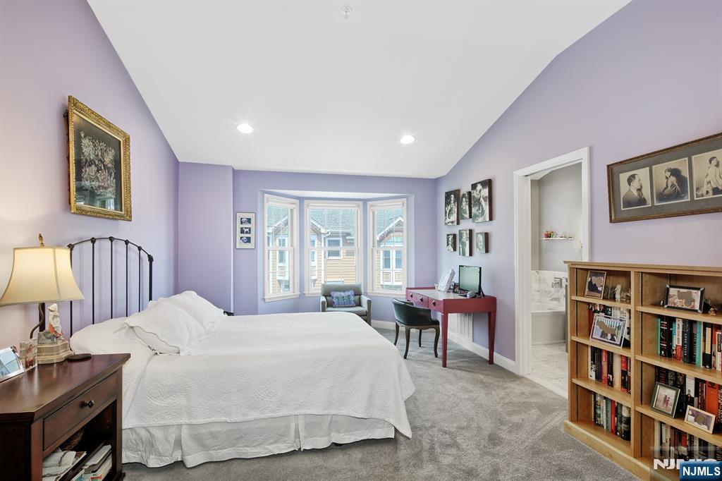 377 Kingston Court — photo 8