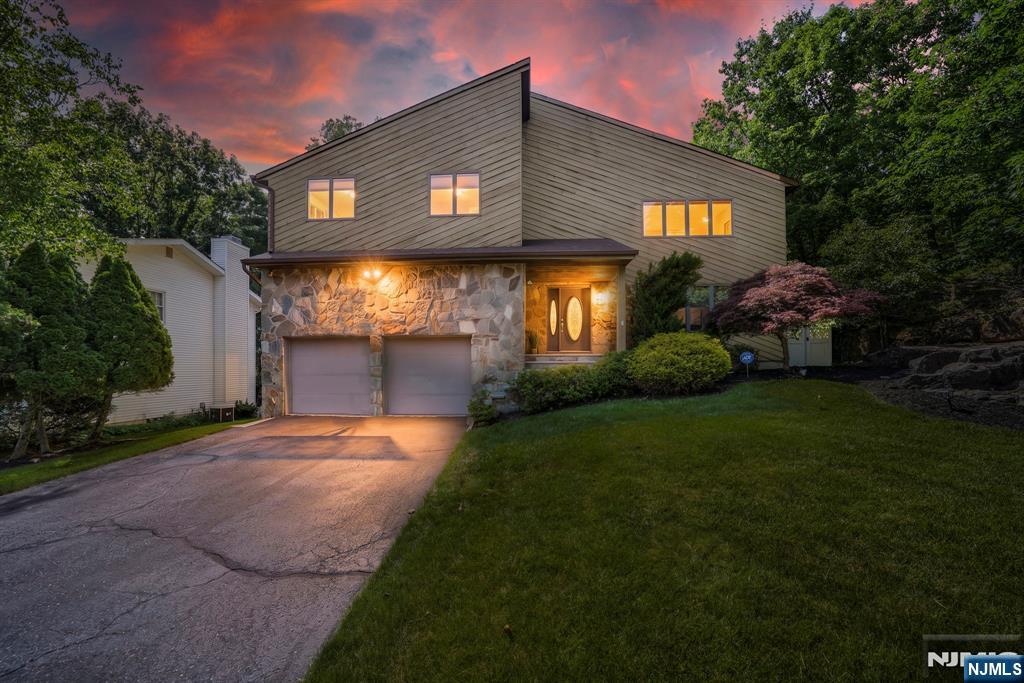 72 Agawam Drive - Photo 1