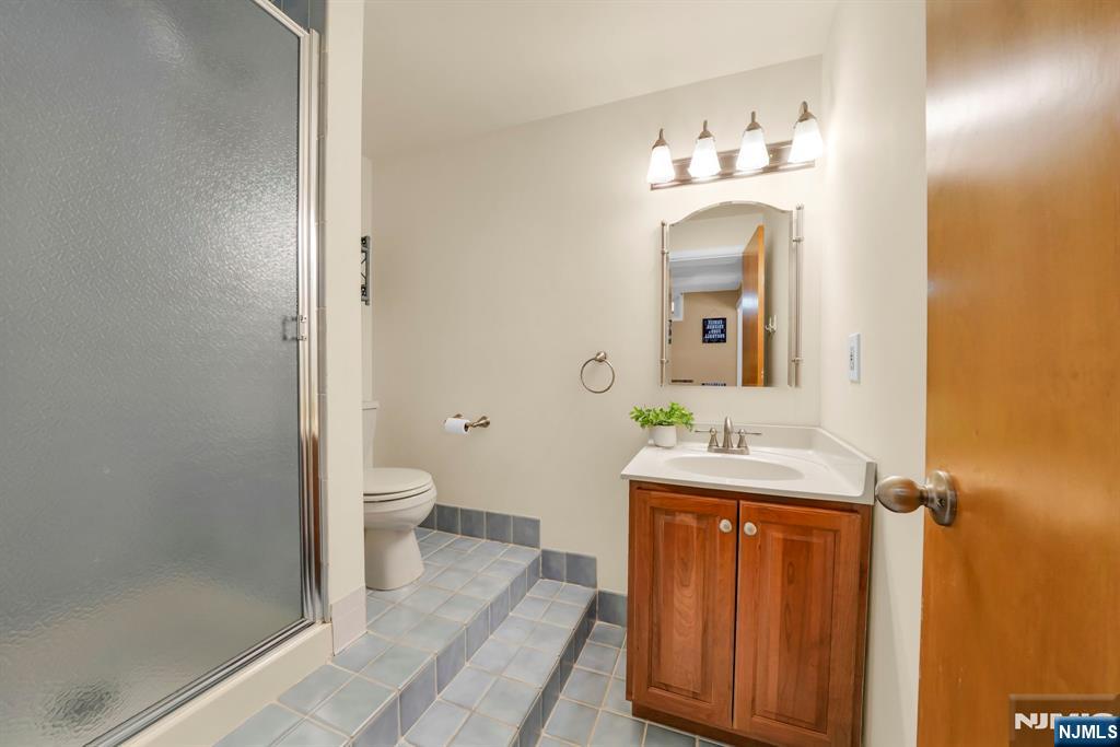 72 Agawam Drive — photo 34