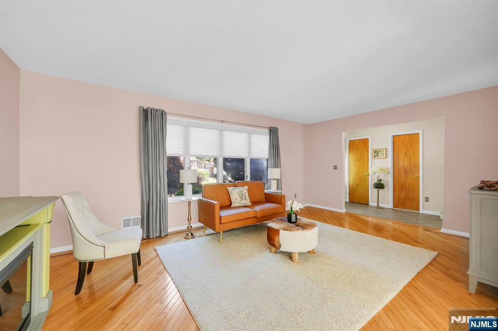 72 Agawam Drive - Photo 5