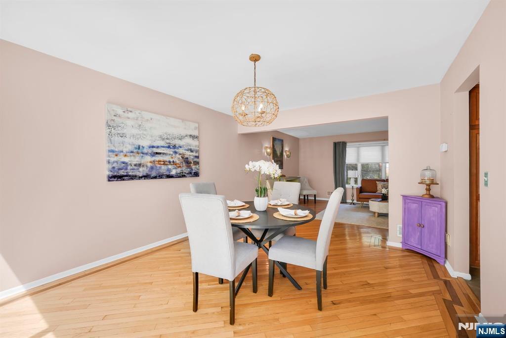 72 Agawam Drive — photo 8