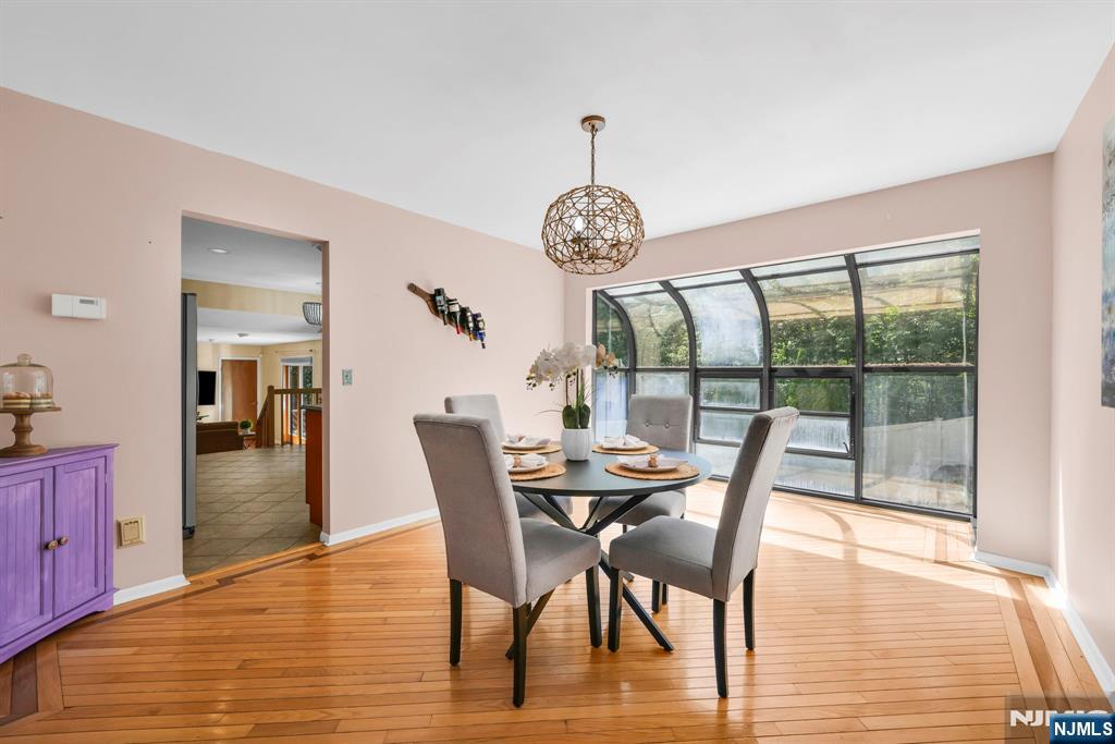 72 Agawam Drive — photo 9