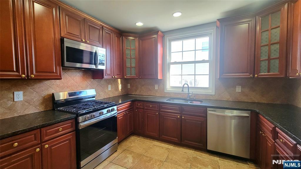 96 Westside Avenue - Photo 3