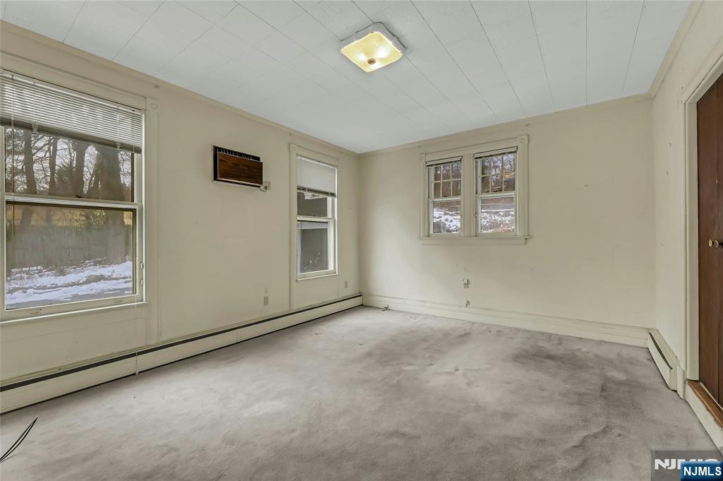 16 Mountain Avenue — photo 13