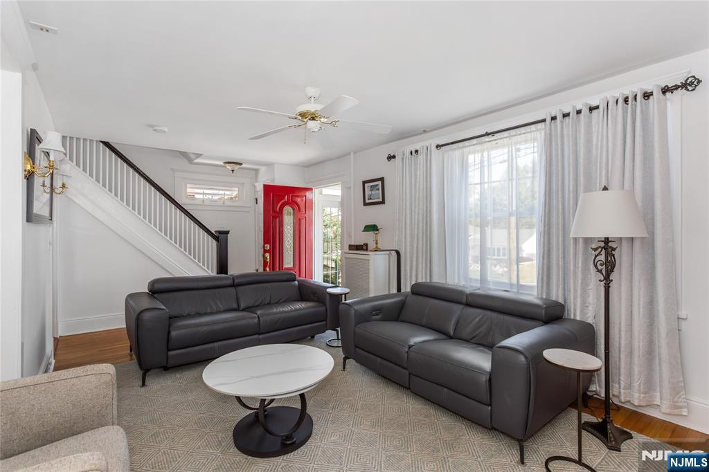 256 Raymond St, Hasbrouck Heights, NJ 07604