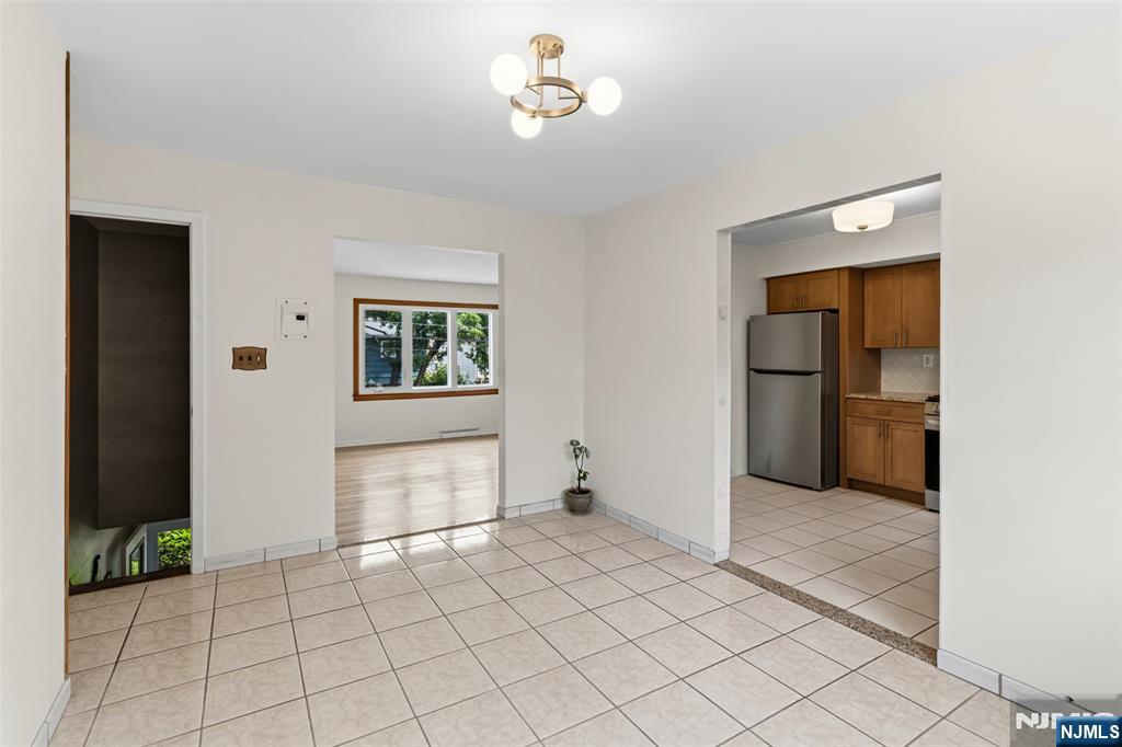 78 Almira Street — photo 17