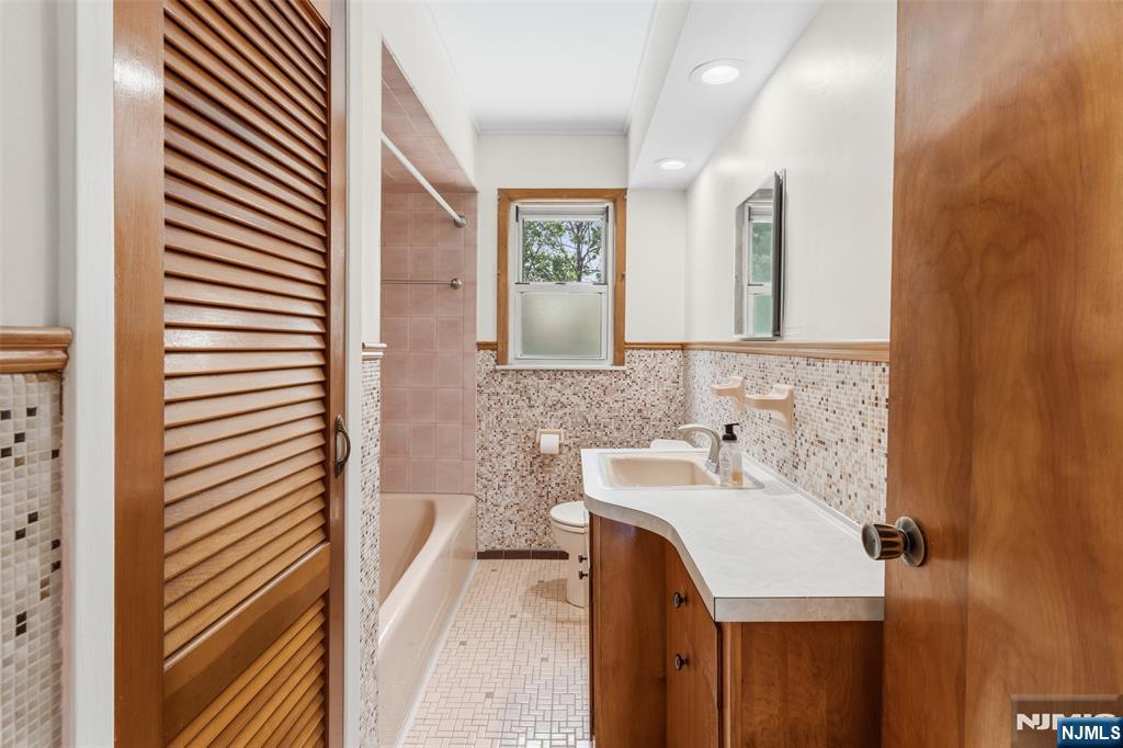 78 Almira Street — photo 21