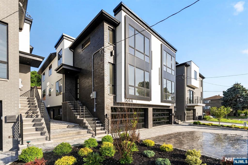 504 2nd Street A - Photo 2