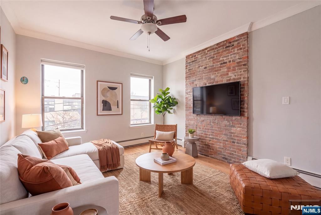133 Grand Street 401 - Photo 5