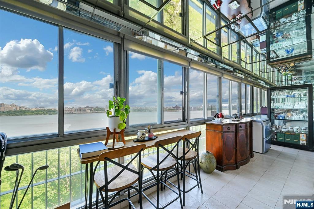 4 Horizon #805, Fort Lee, NJ 07024