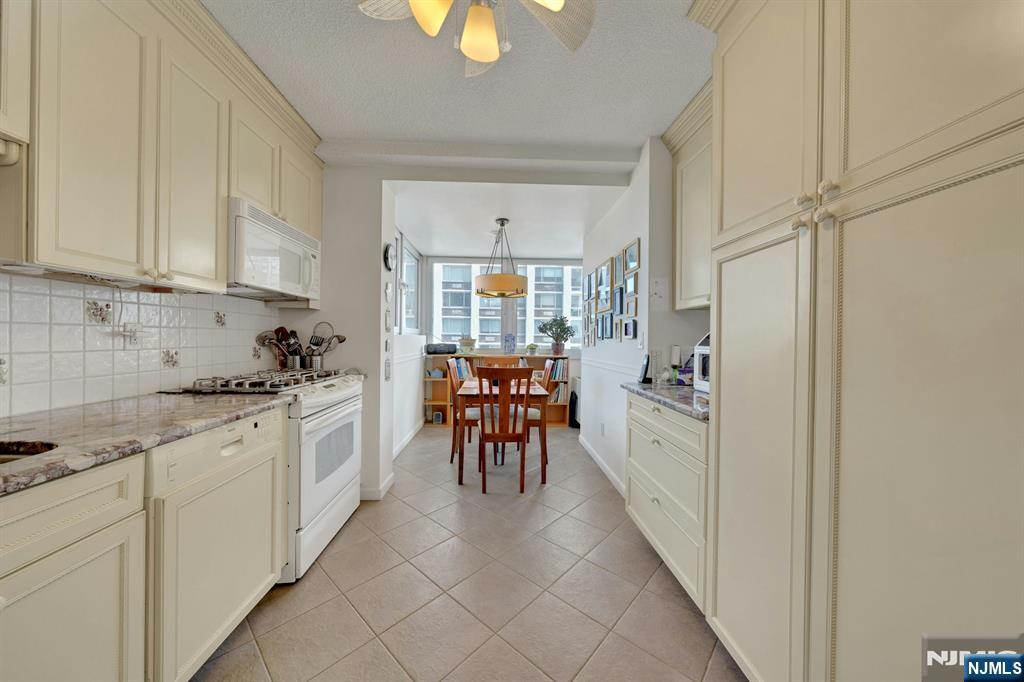 1530 Palisade Avenue #10F — photo 26