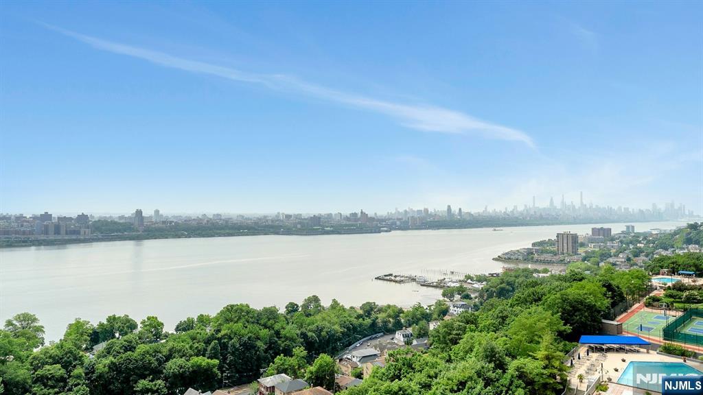 1530 Palisade Avenue #10F — photo 35
