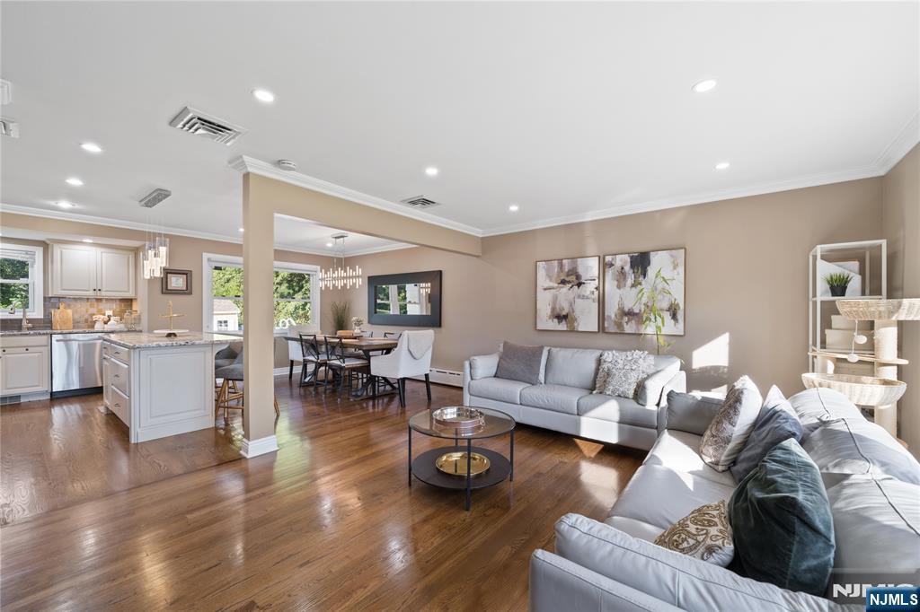 119 Rutgers Place - Photo 4