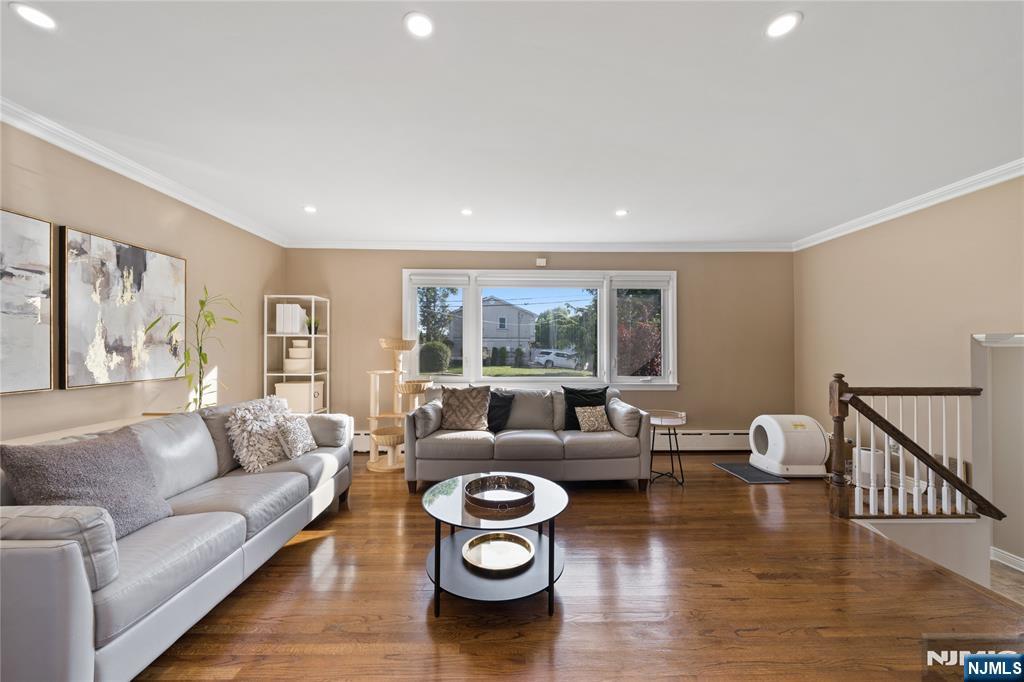 119 Rutgers Place - Photo 5