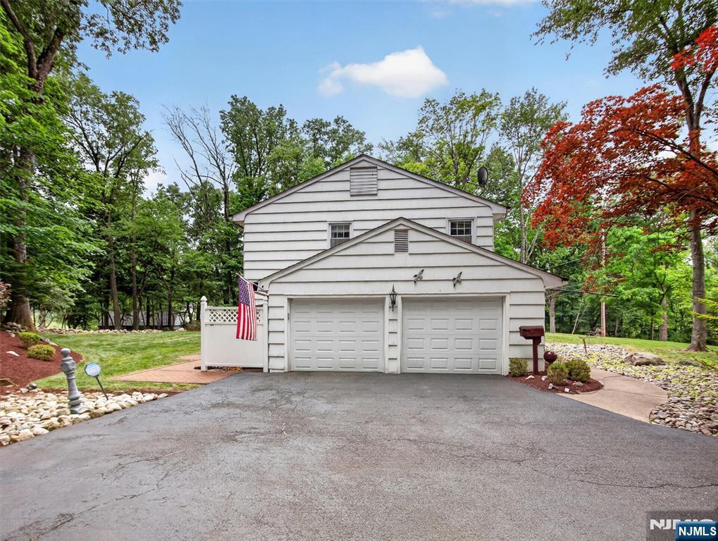224 Oak Street - Photo 3