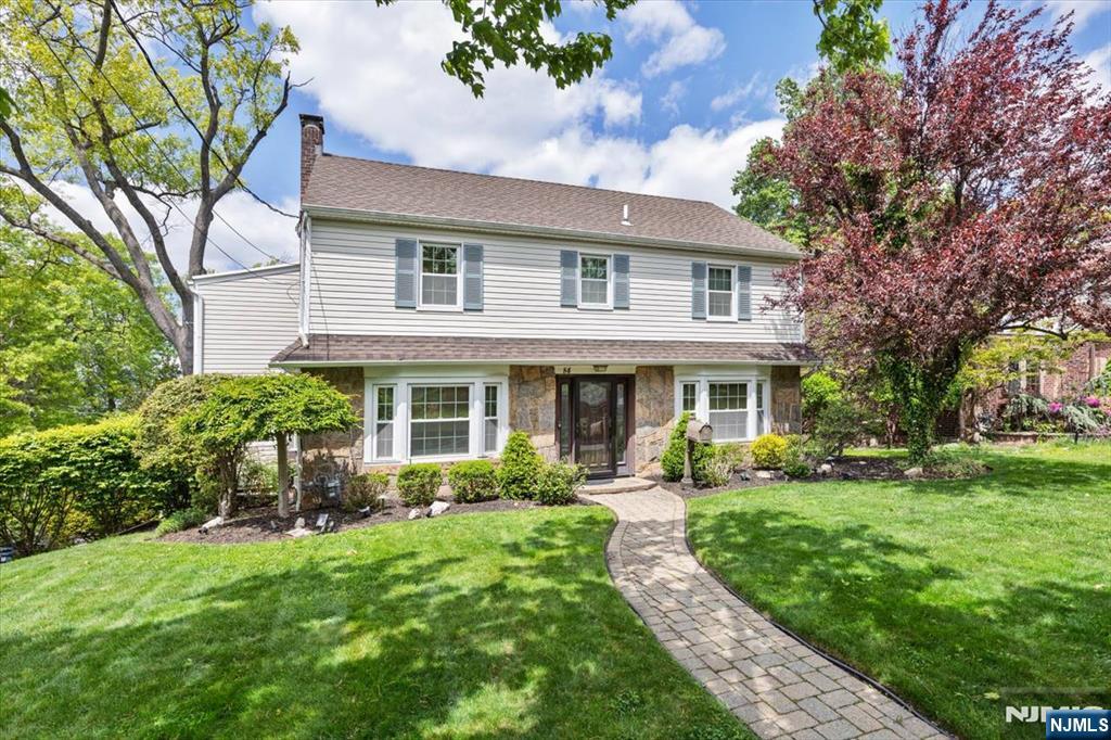 84 Raymond Avenue — photo 42