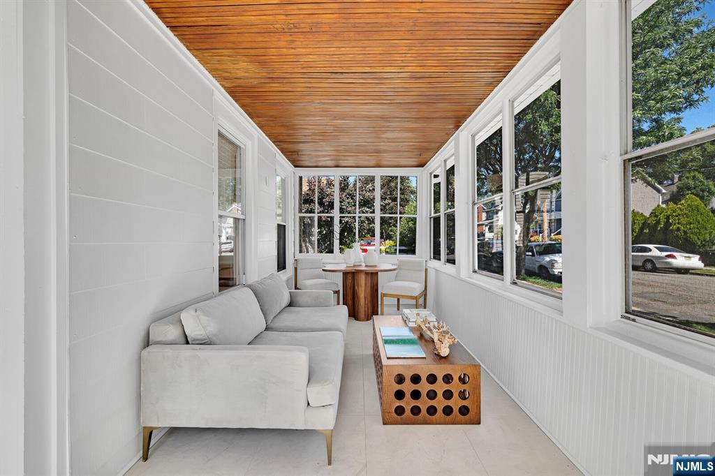 25 Riverview Avenue - Photo 5